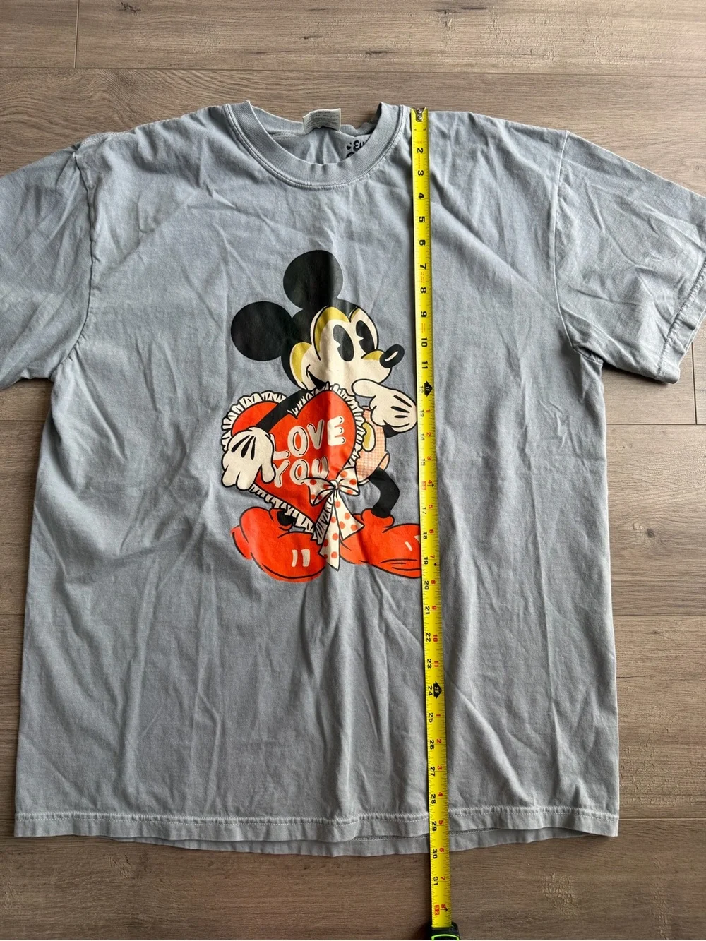 Gray Mickey Mouse Heart Graphic Tee - size XL - Picture 2 of 4